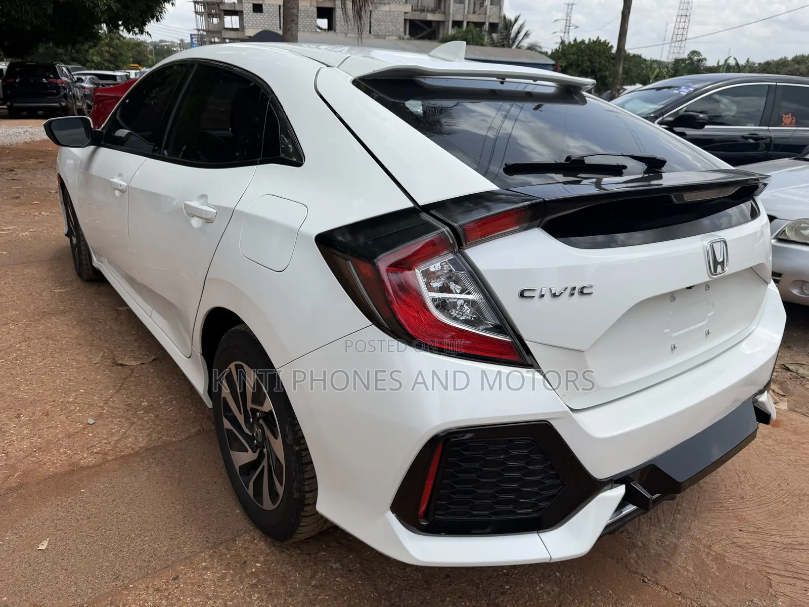 Honda Civic EX Hatchback 2018 White