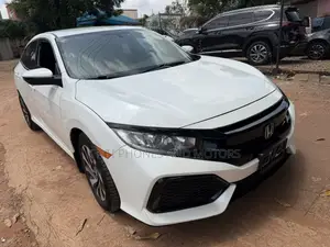 Honda Civic EX Hatchback 2018 White