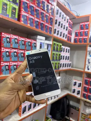 Samsung Galaxy A8 32 GB Gold