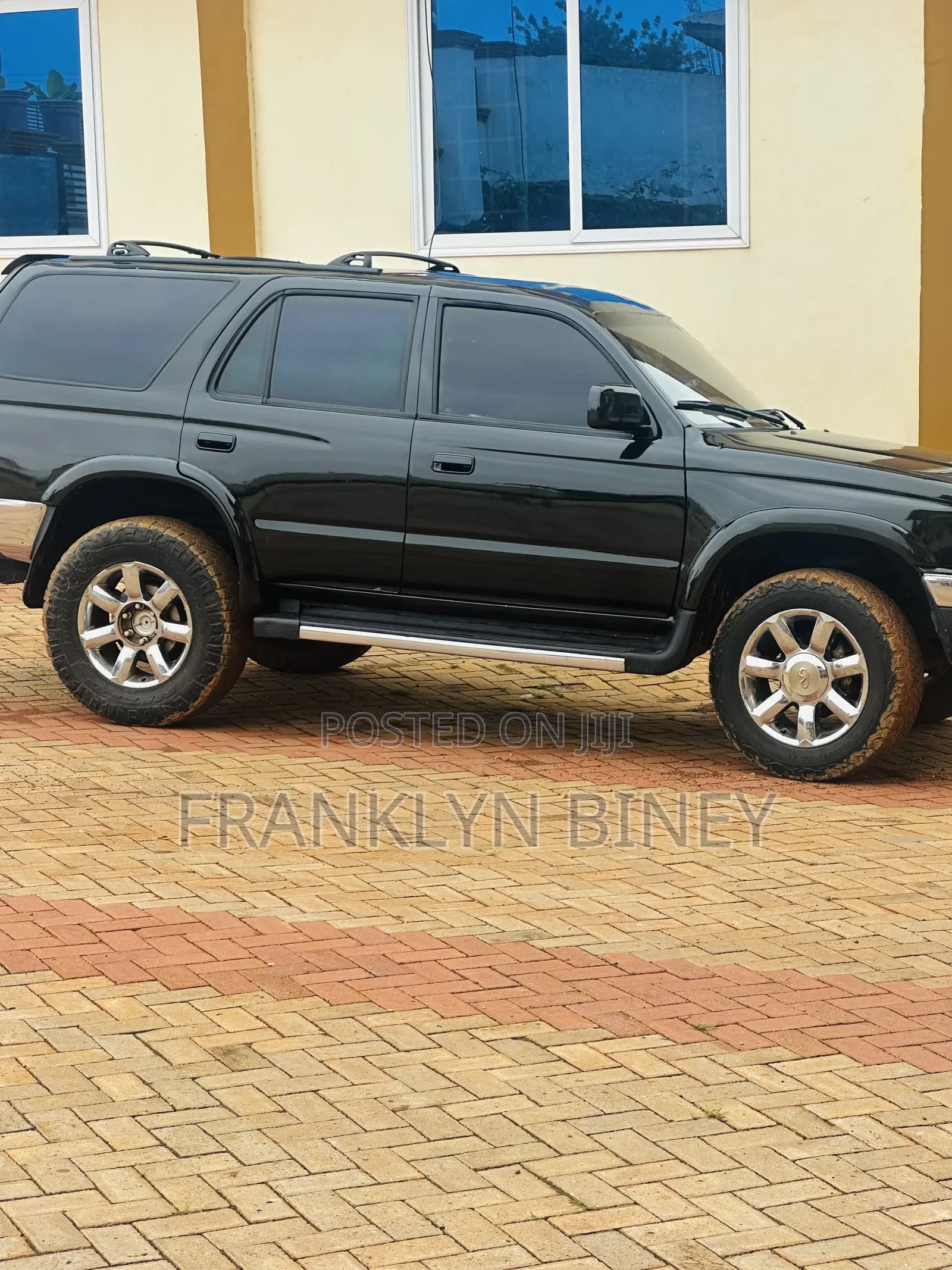 Toyota 4-Runner 2000 Black