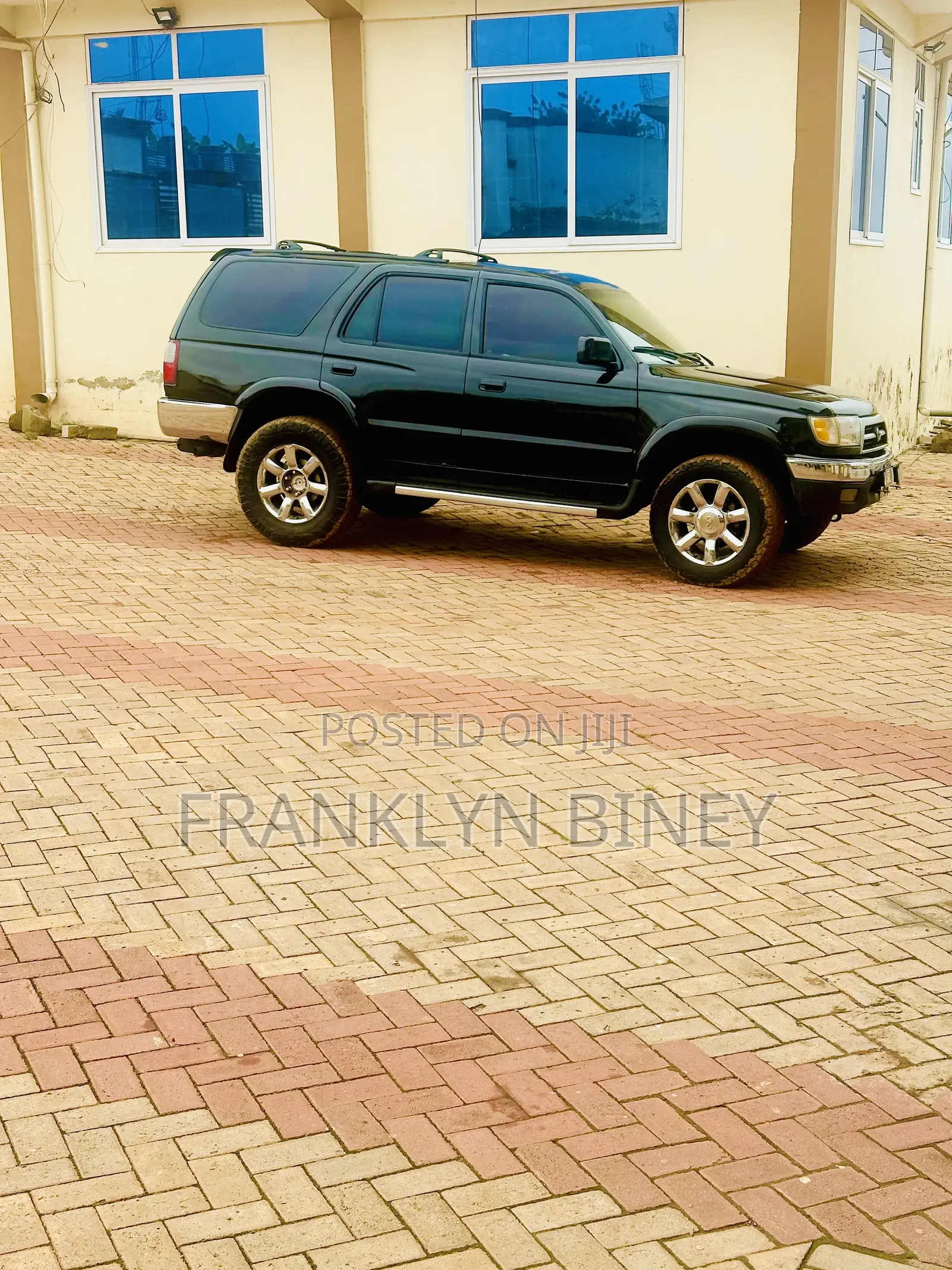 Toyota 4-Runner 2000 Black