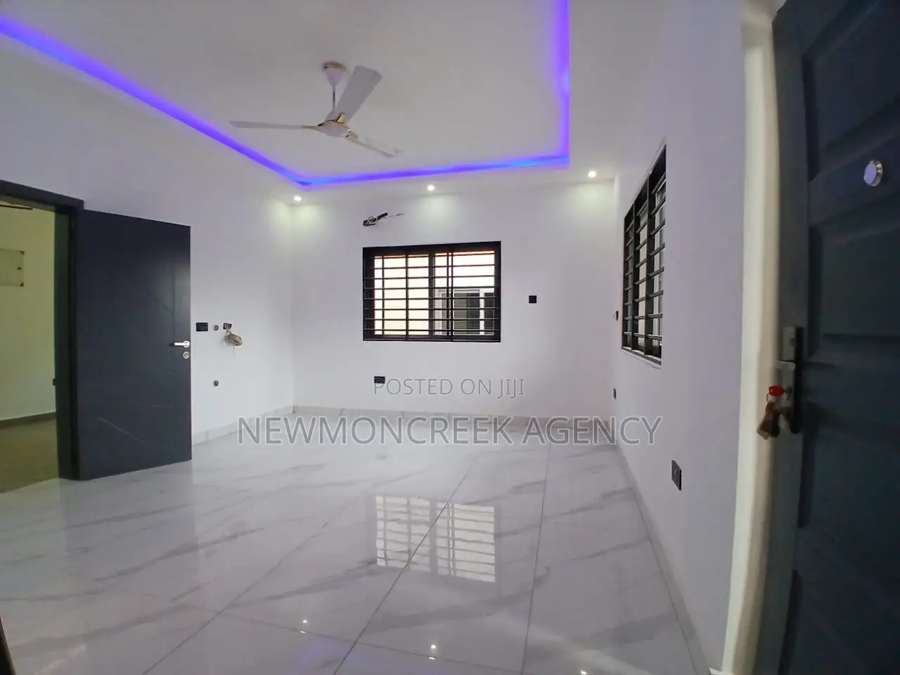 4bdrm Duplex in Lakeside Estates, Accra Metropolitan for sale