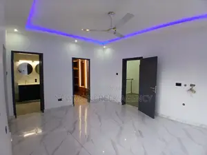 4bdrm Duplex in Lakeside Estates, Accra Metropolitan for sale