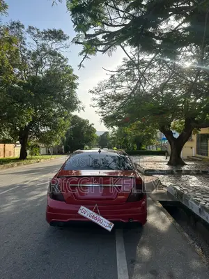 Mercedes-Benz C250 2014 Red