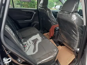 Toyota RAV4 LE 2022 Black
