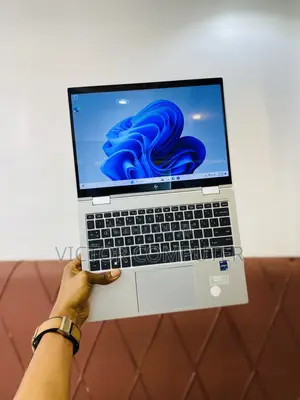 Laptop HP EliteBook 830 G9 16GB Intel Core i5 SSD 256GB