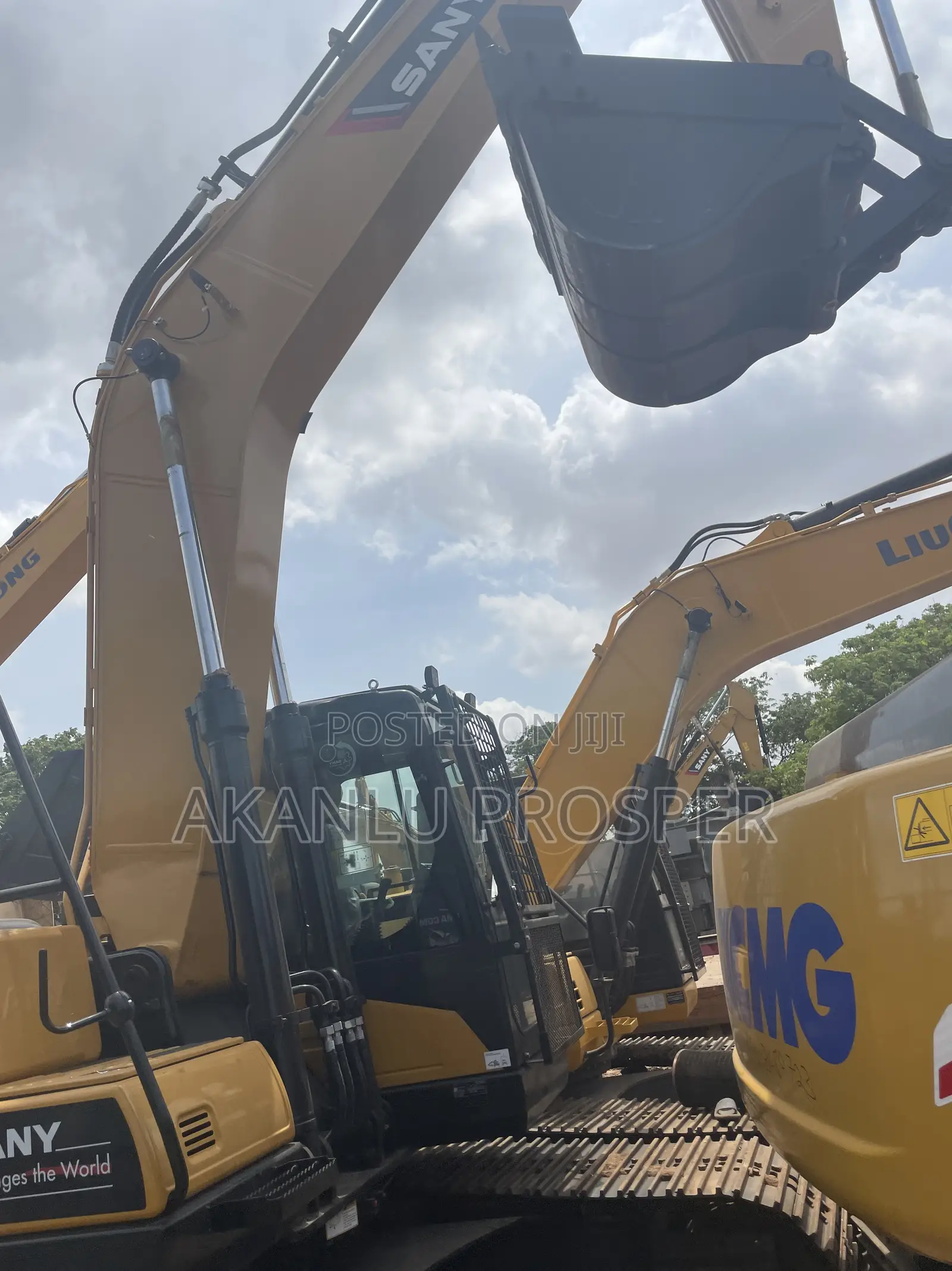 Sany 215c Excavator