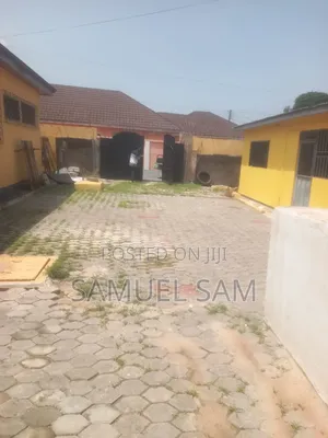 Furnished 7bdrm House in Tema Community 11 for rent