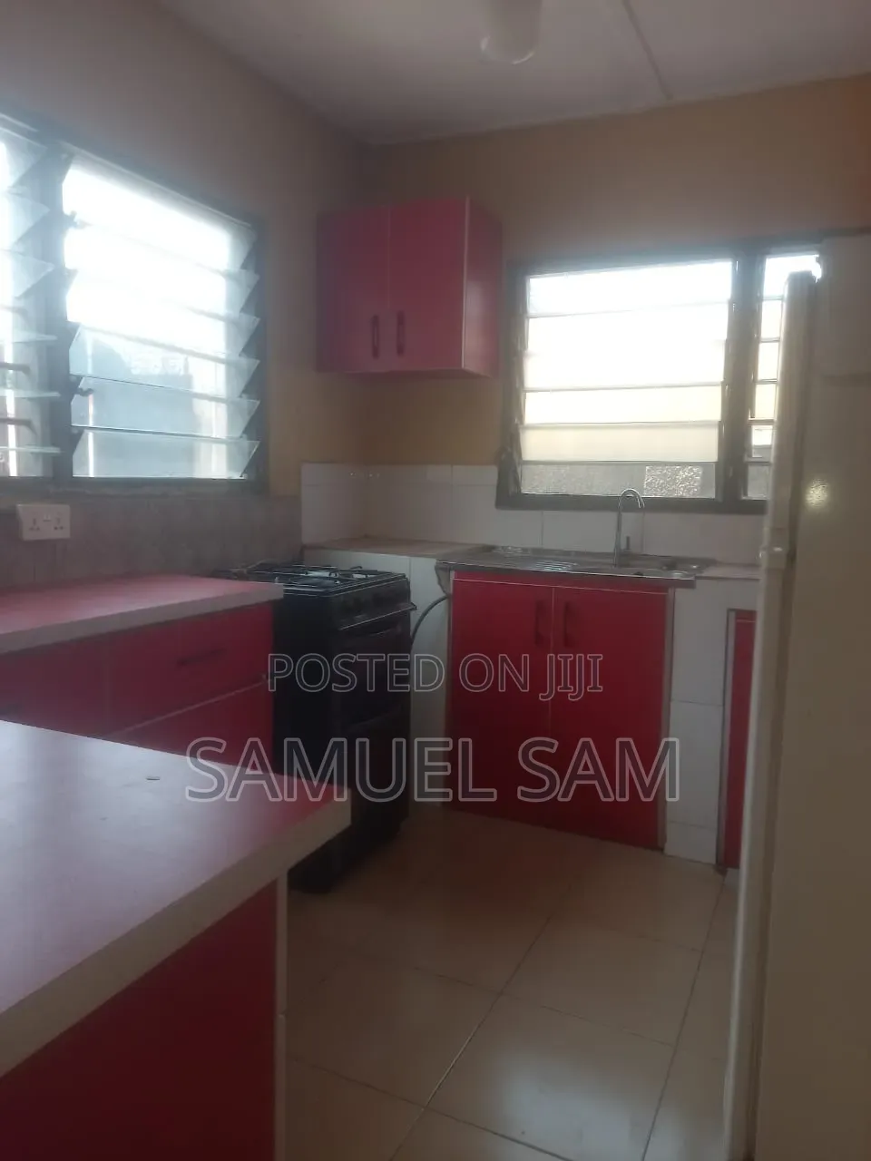 Furnished 7bdrm House in Tema Community 11 for rent
