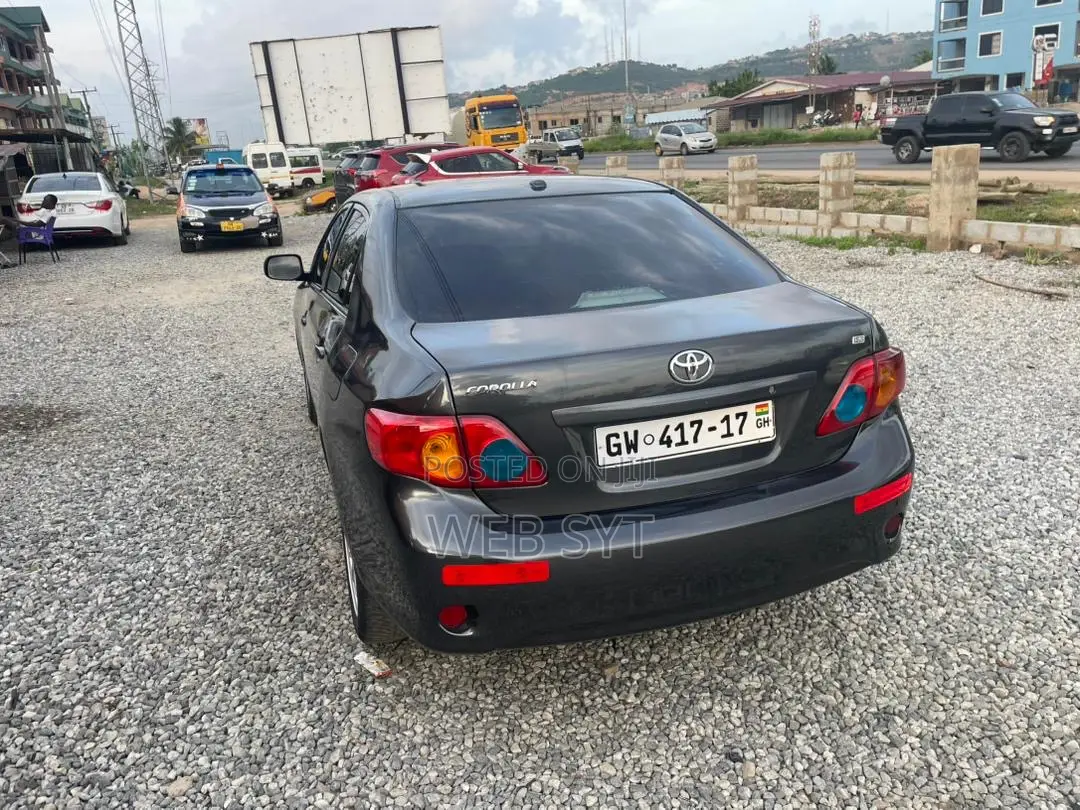 Toyota Corolla 2010 Black