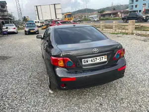 Toyota Corolla 2010 Black