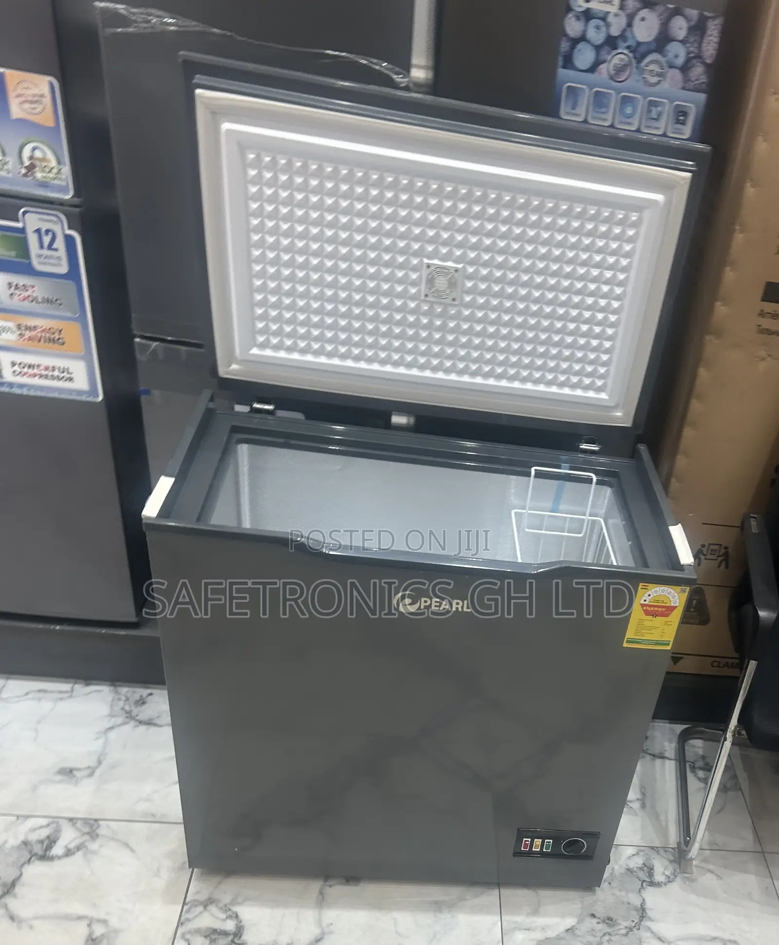 Grab Elegant Pearl PCF-2620-13m 199l Singledoor Electric Chest Freezer