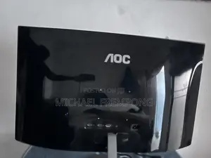  Aoc 32” Curved Uhd Monitor (Cu32v3) – Excellent Condition 