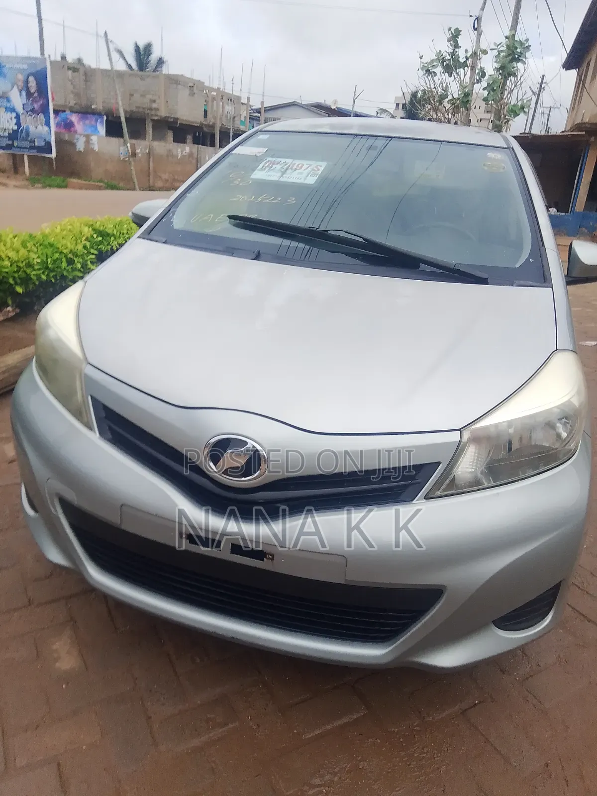 Toyota Vitz 2013 Gray