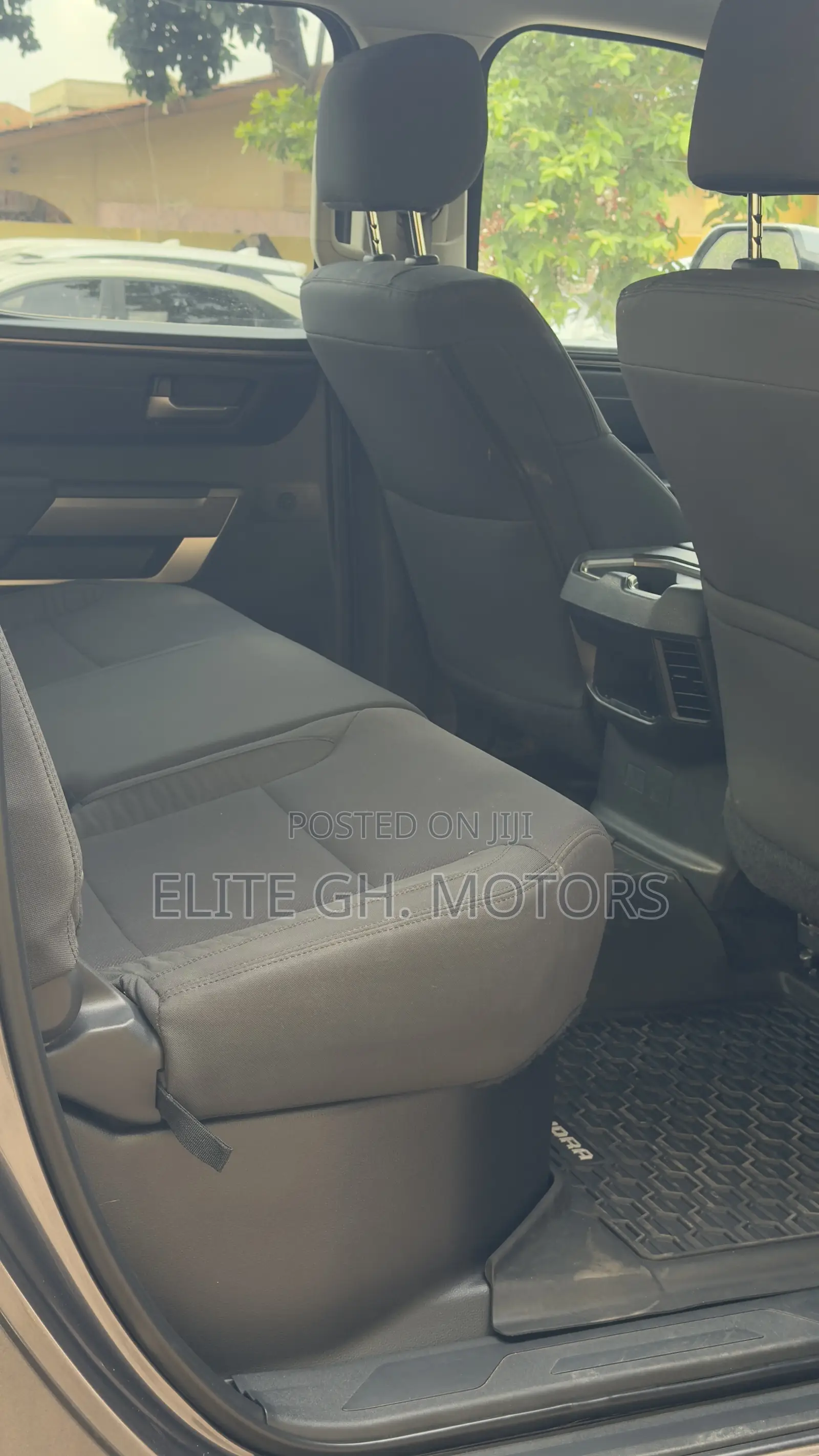 Toyota Tundra SR5 2022 Gray