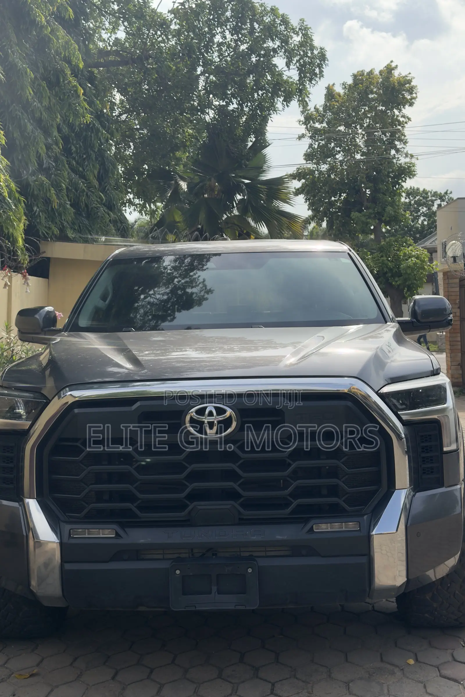 Toyota Tundra SR5 2022 Gray