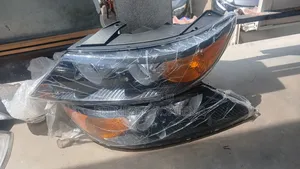 Kia Sorrento 2011 2012 Headlight