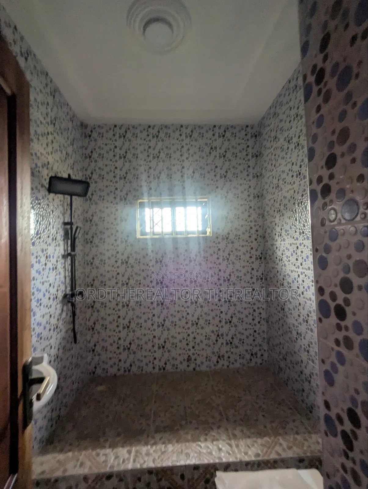 2bdrm Apartment in Pokuase for rent