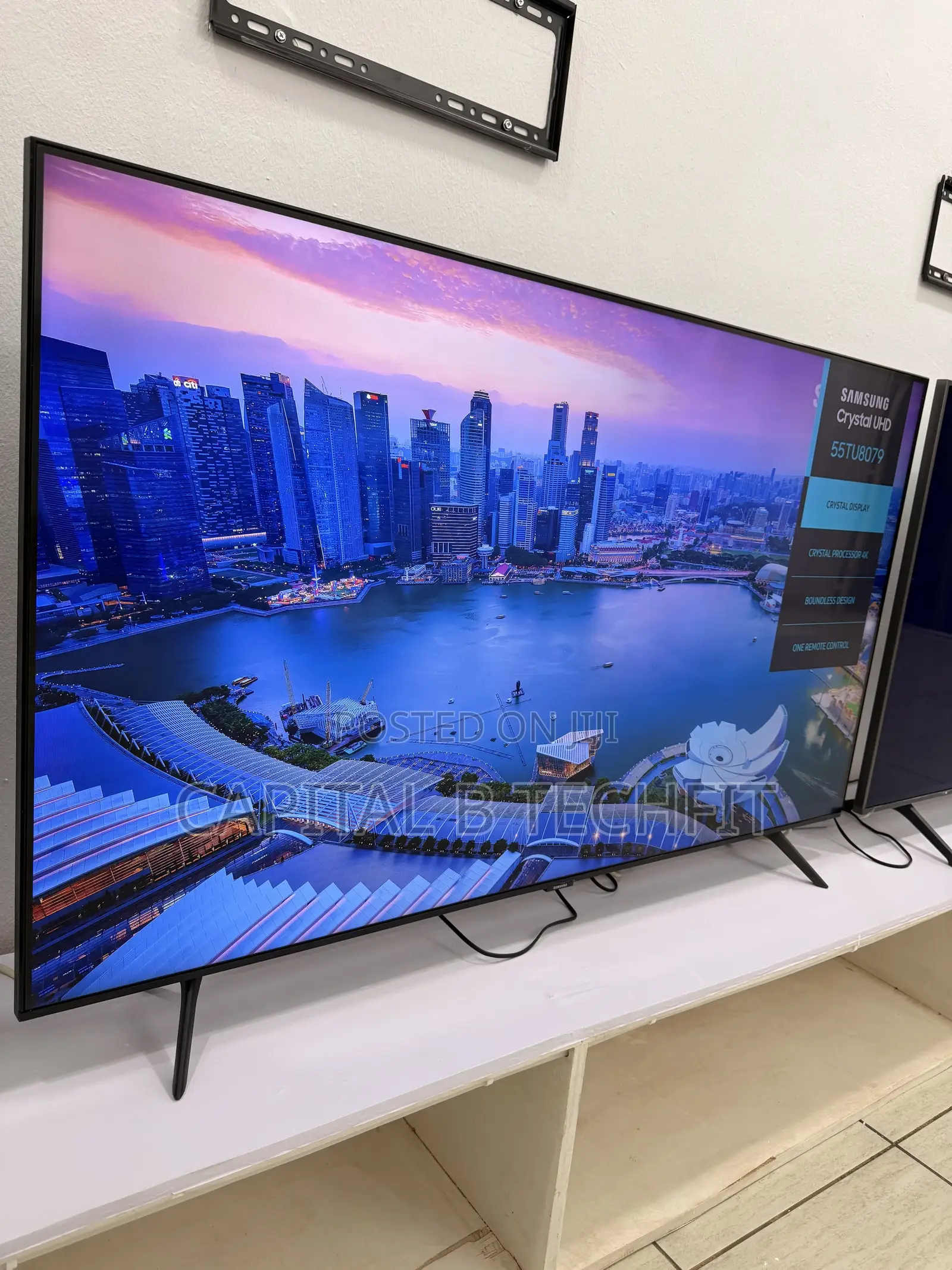 55inches Crystal Uhd HDR Led Smart Samsung Machine L