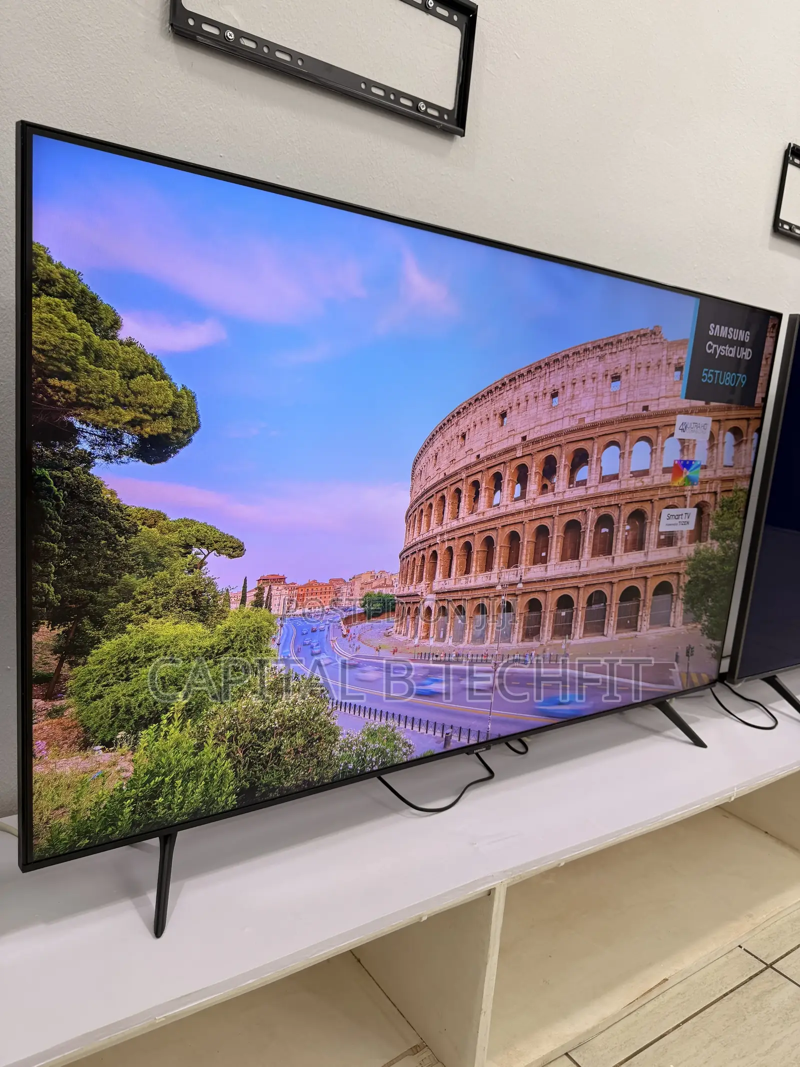 55inches Crystal Uhd HDR Led Smart Samsung Machine L