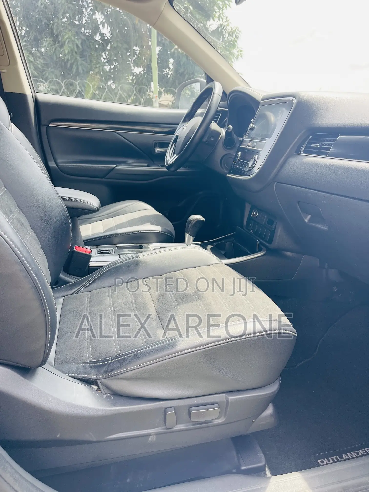 Mitsubishi Outlander SE FWD 2019 Silver