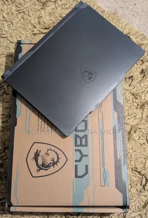 New Laptop MSI Cyborg 15 16GB Intel Core i7 SSD 512GB