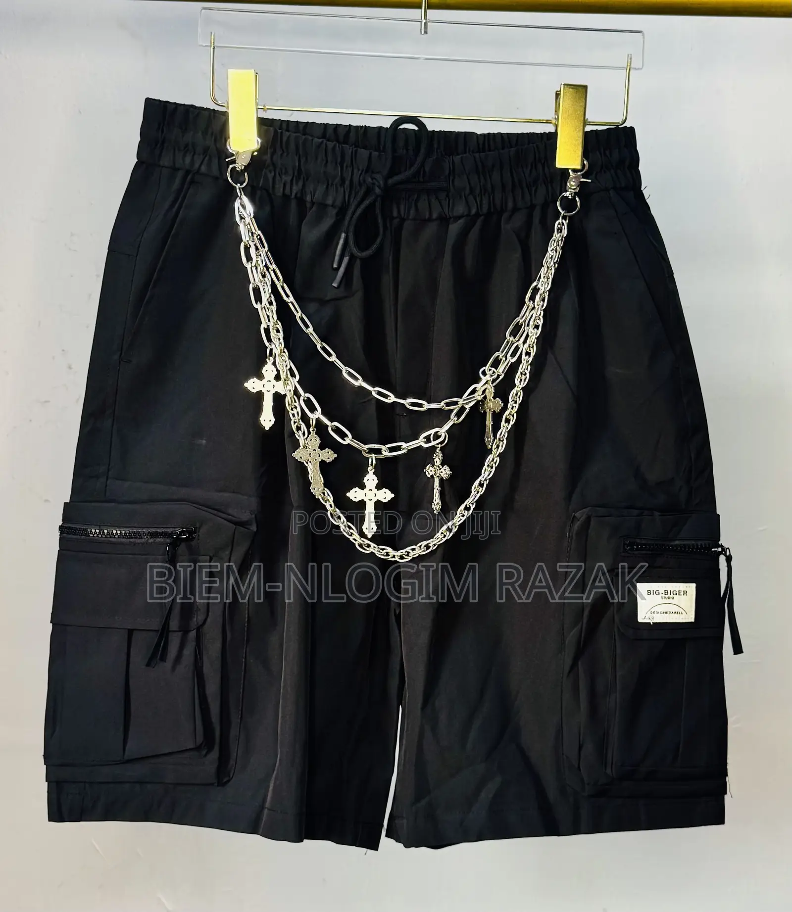 Quality Cargo Shorts Available in Stock Stock