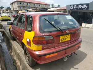 Nissan Almera 1.5 dCi visia 2006 Red