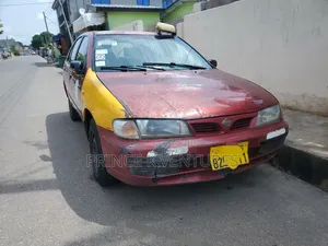 Nissan Almera 1.5 dCi visia 2006 Red