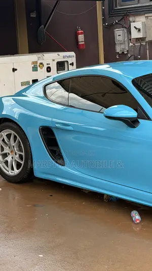 Porsche Cayman 2018 Blue