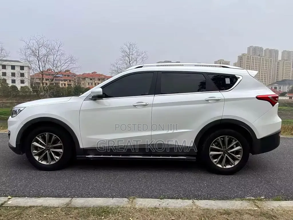 Jetour X70 1.5 7-Seater FWD 2019 White