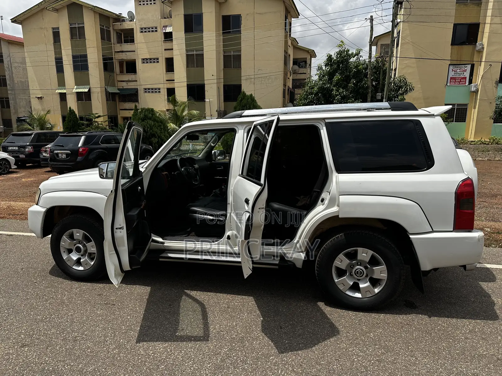 Nissan Patrol 2012 White