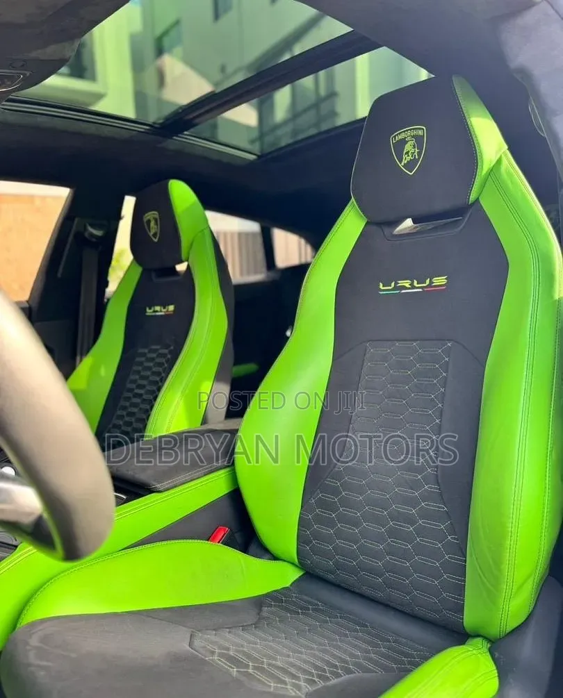 Lamborghini Urus Pearl Capsule 2021 Green