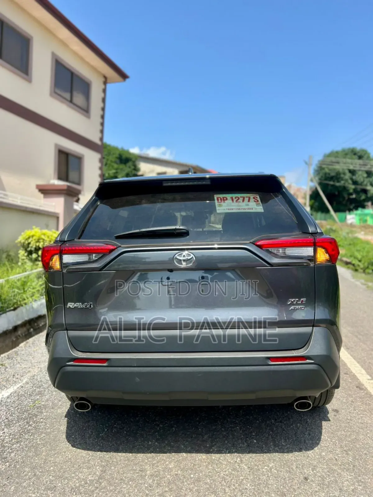 Toyota RAV4 XLE Premium 2022 Gray