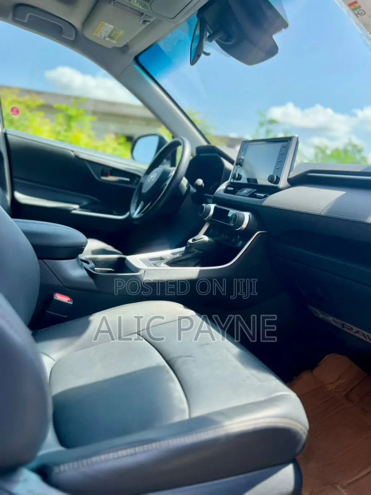 Toyota RAV4 XLE Premium 2022 Gray