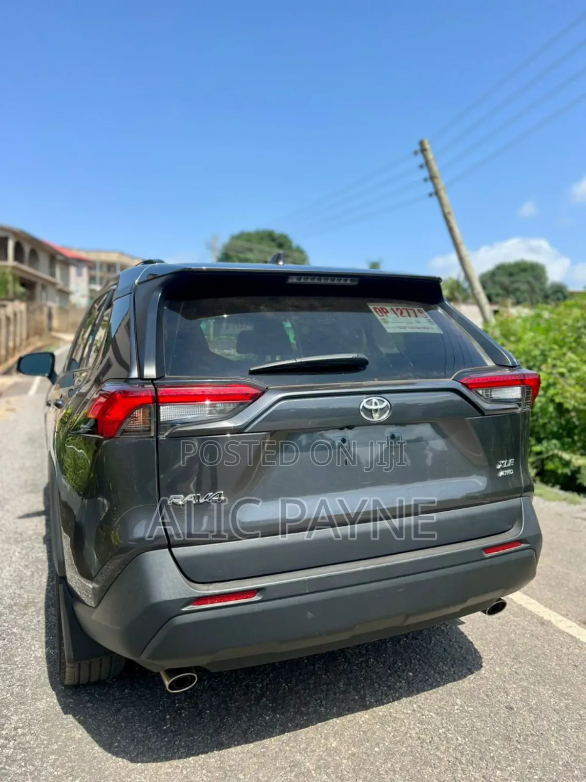 Toyota RAV4 XLE Premium 2022 Gray