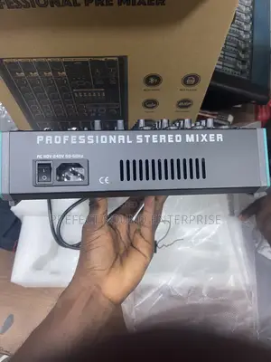 Pa-4 Professional Analog Mixing Console