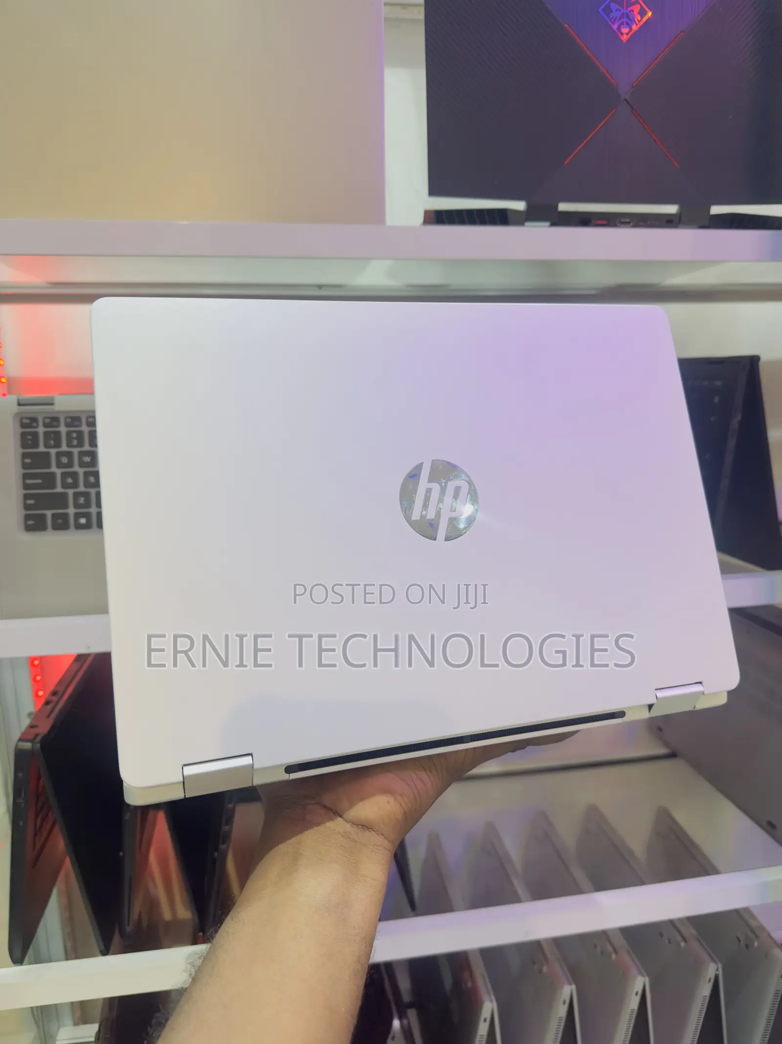 Laptop HP OmniBook 5 Flip 8GB Intel Core 5 SSD 512GB