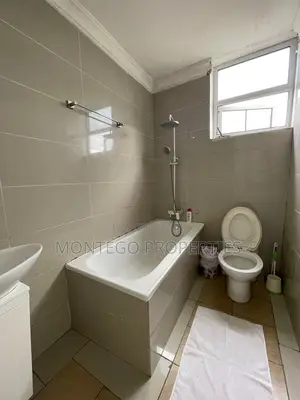 3bdrm Apartment in Shiashie, East Legon for rent