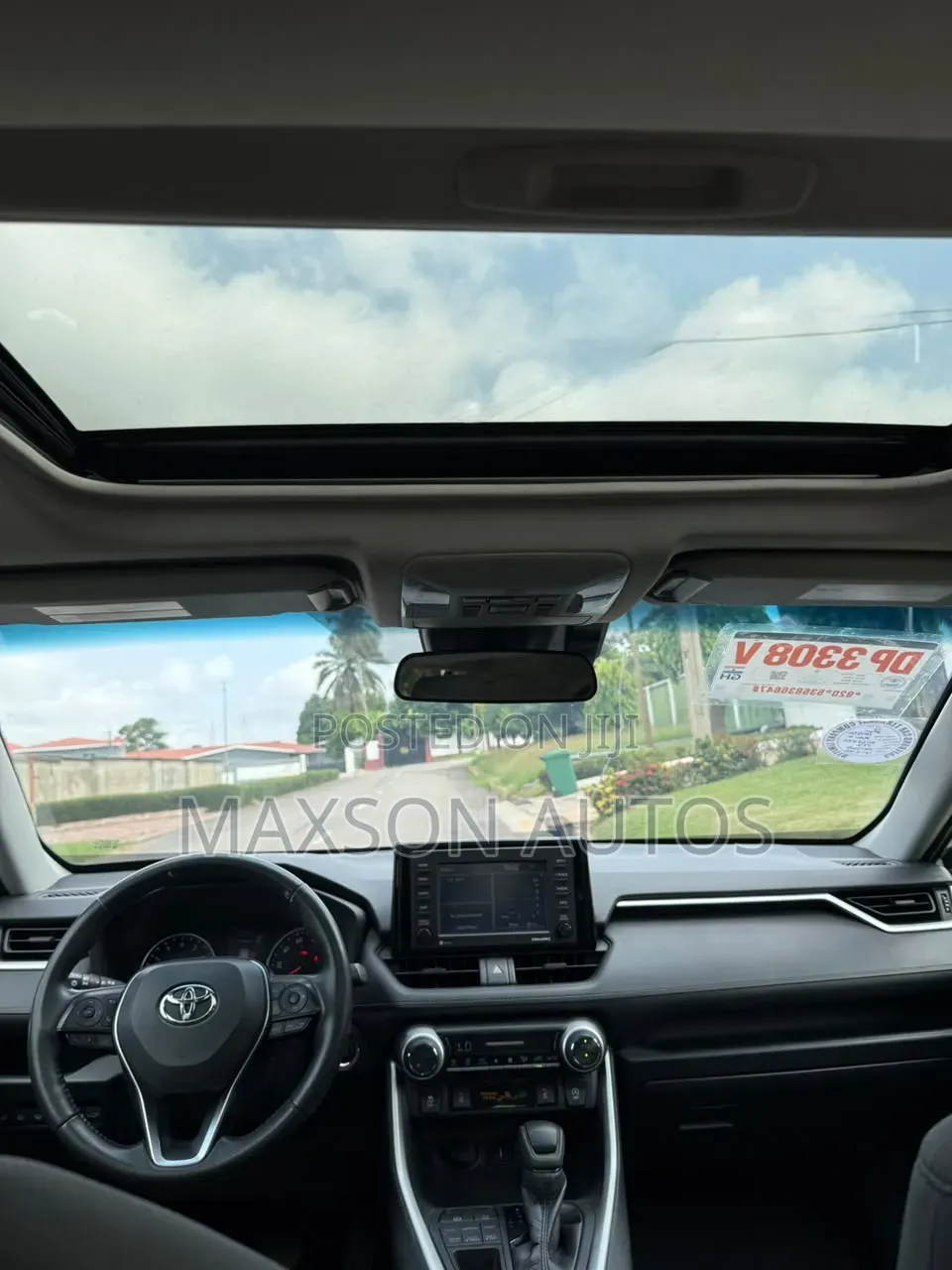 Toyota RAV4 XLE 2021 Green