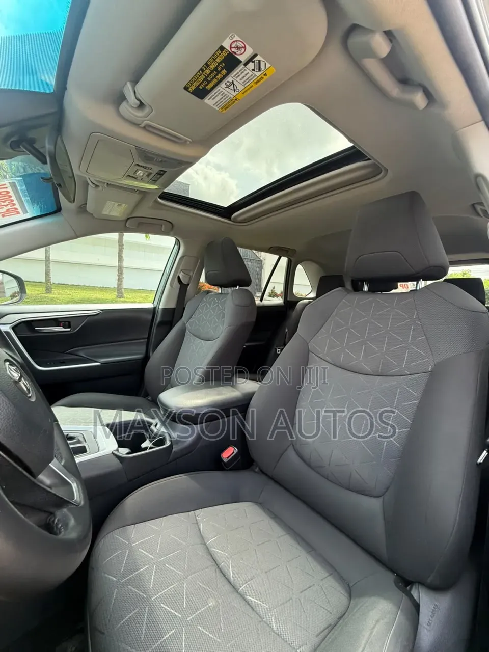 Toyota RAV4 XLE 2021 Green