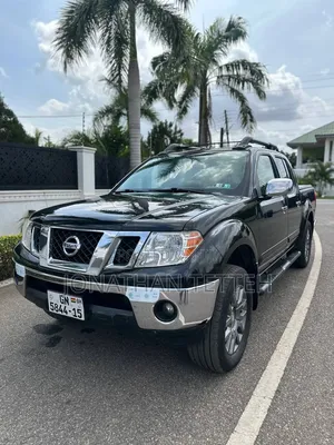 Nissan Frontier 2011 Black