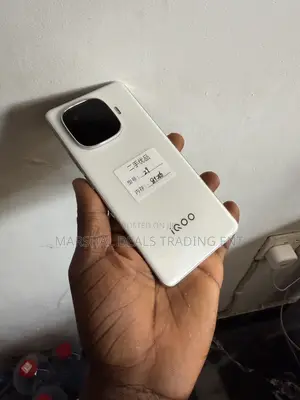 Vivo iQOO Z9 256 GB White