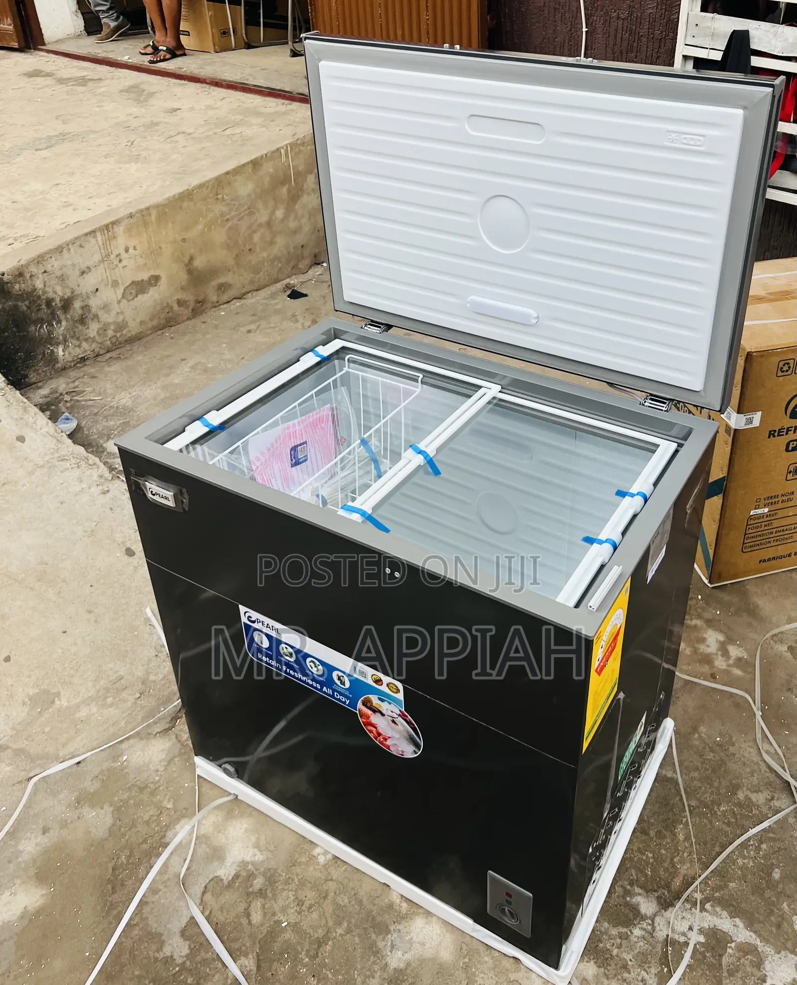 Check Out Pearl PCF-2620-13m 199l Chest Freezer(Gray)