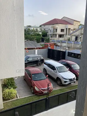 5bdrm House in West Hills for sale
