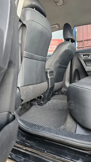 Toyota Corolla XLE 4dr Sedan (1.8L 4cyl CVT) 2017 Black