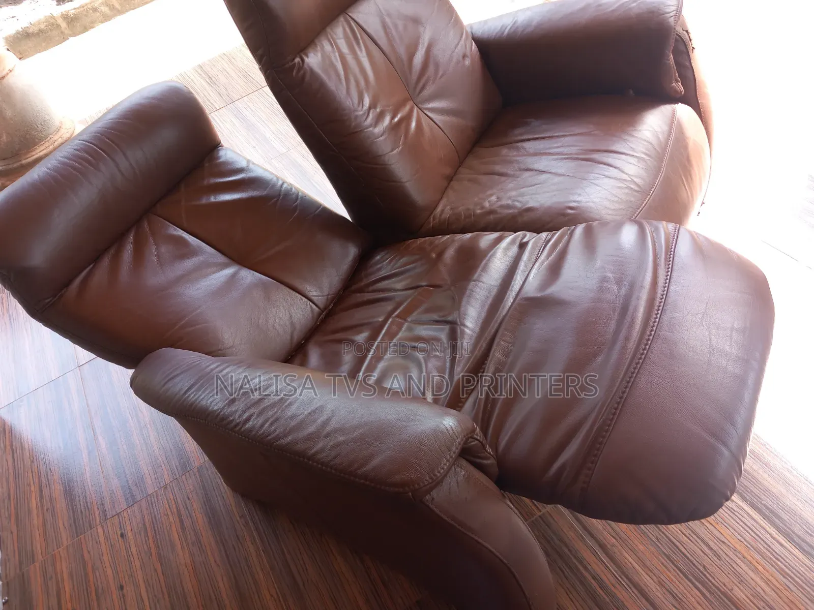 Relax Leather Chairs