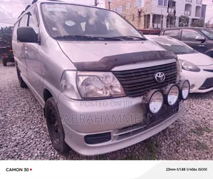 Toyota HiAce 2012 Silver