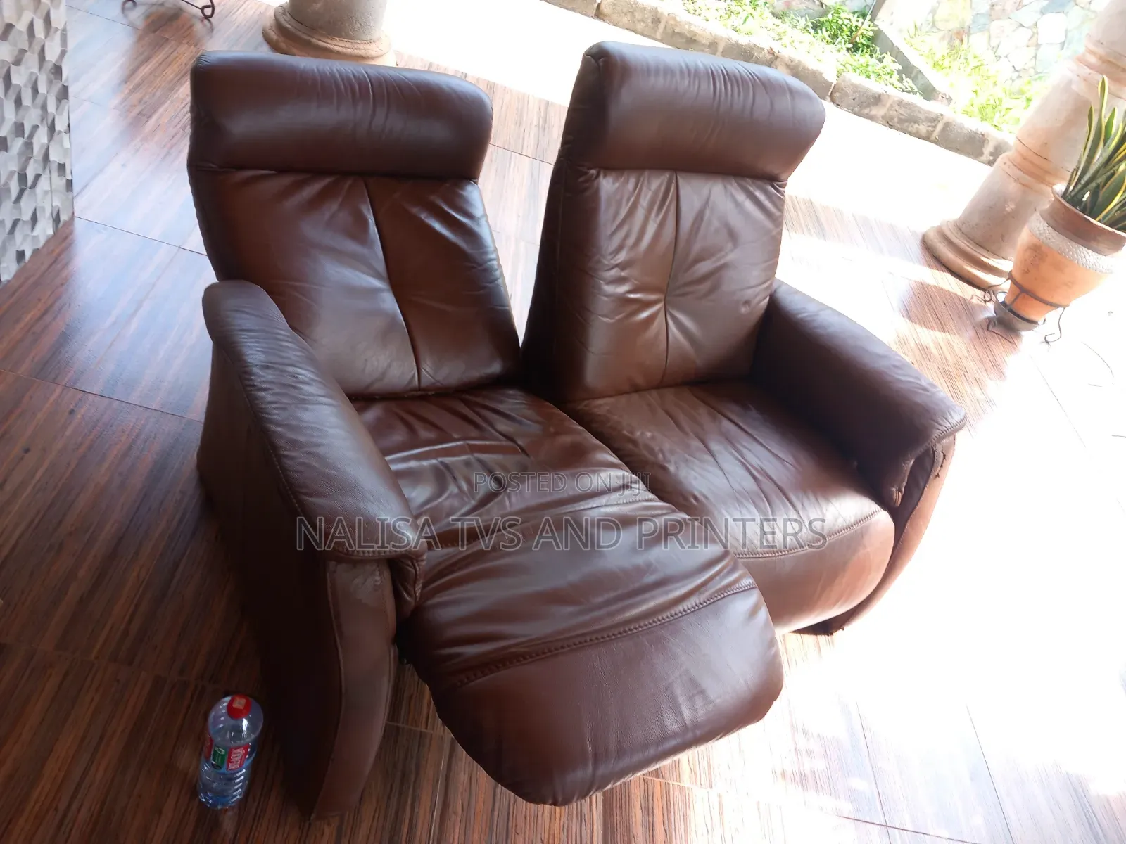 Relax Leather Chairs
