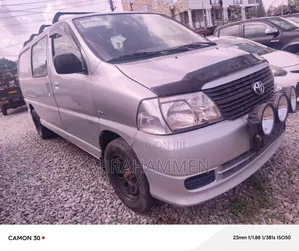 Toyota HiAce 2012 Silver